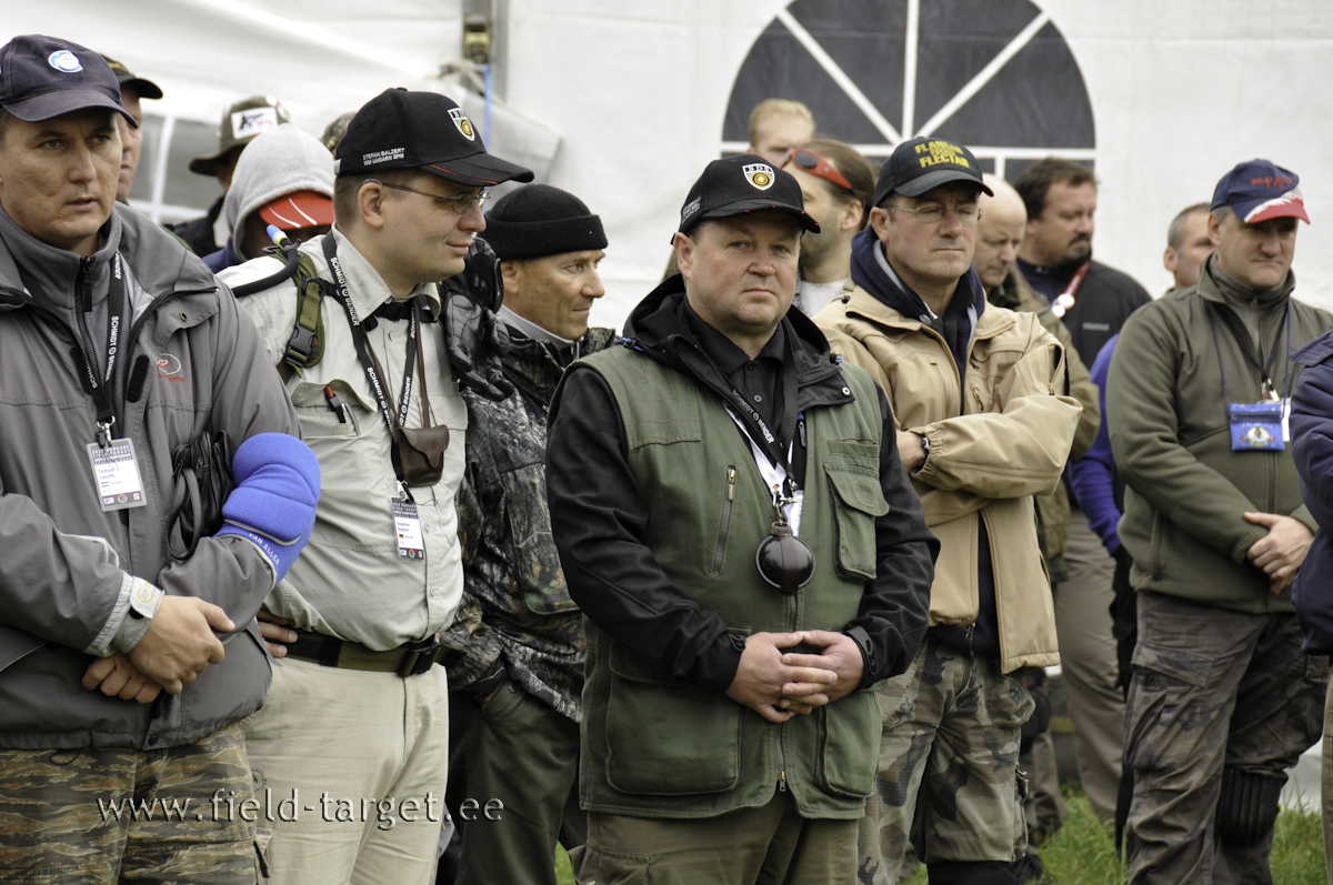 ... 12 rahvusmeeskonda